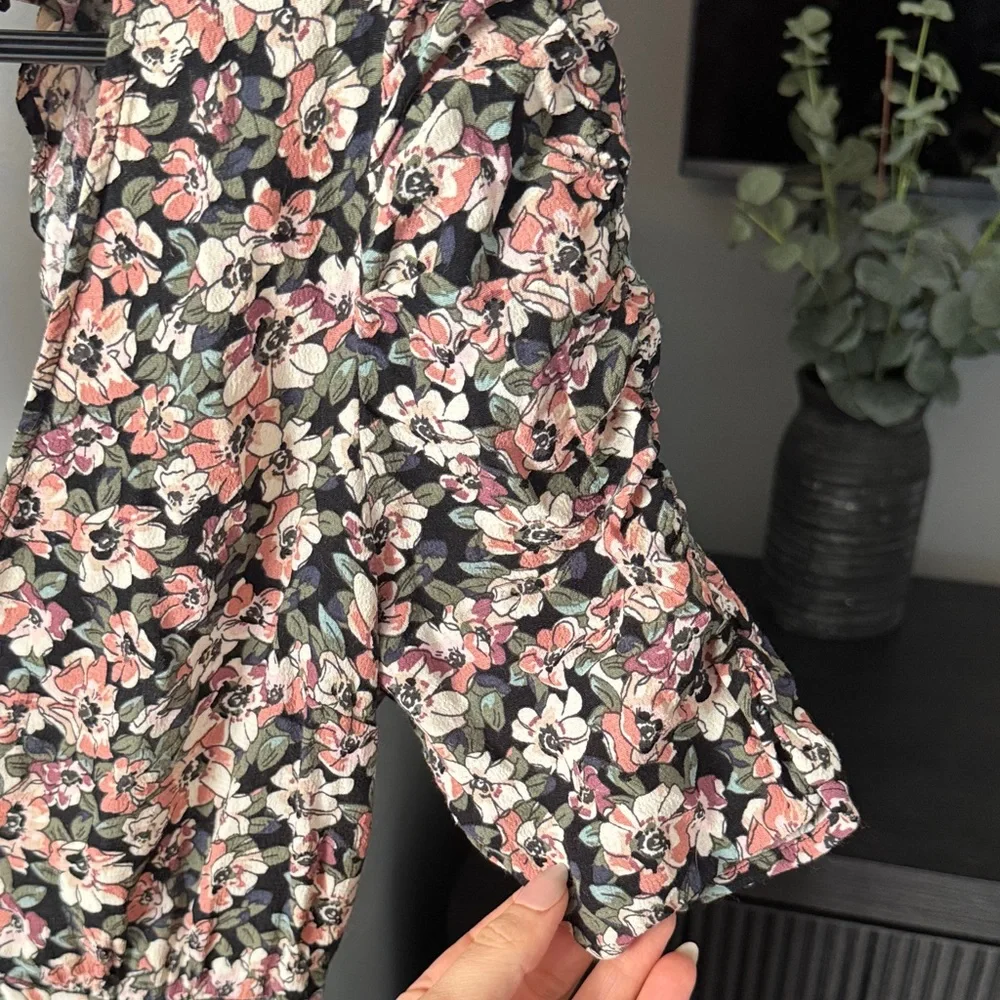 Floral Puff-Sleeve Midi Dress in Pink and Black